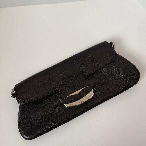 Tod’s Leather Shoulder Bag - Picture 2 of 9